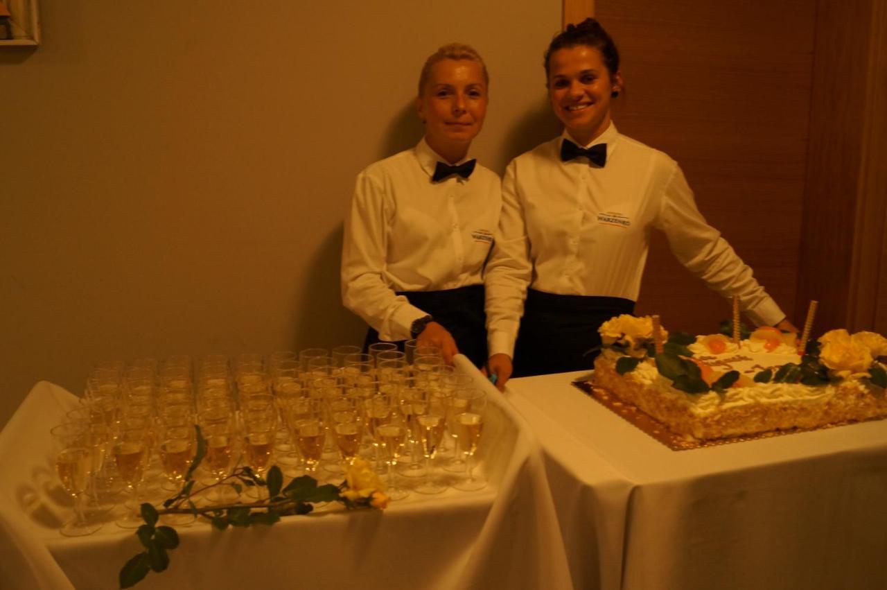 Hotel Osrodek Turystyczny Warzenko Esterno foto
