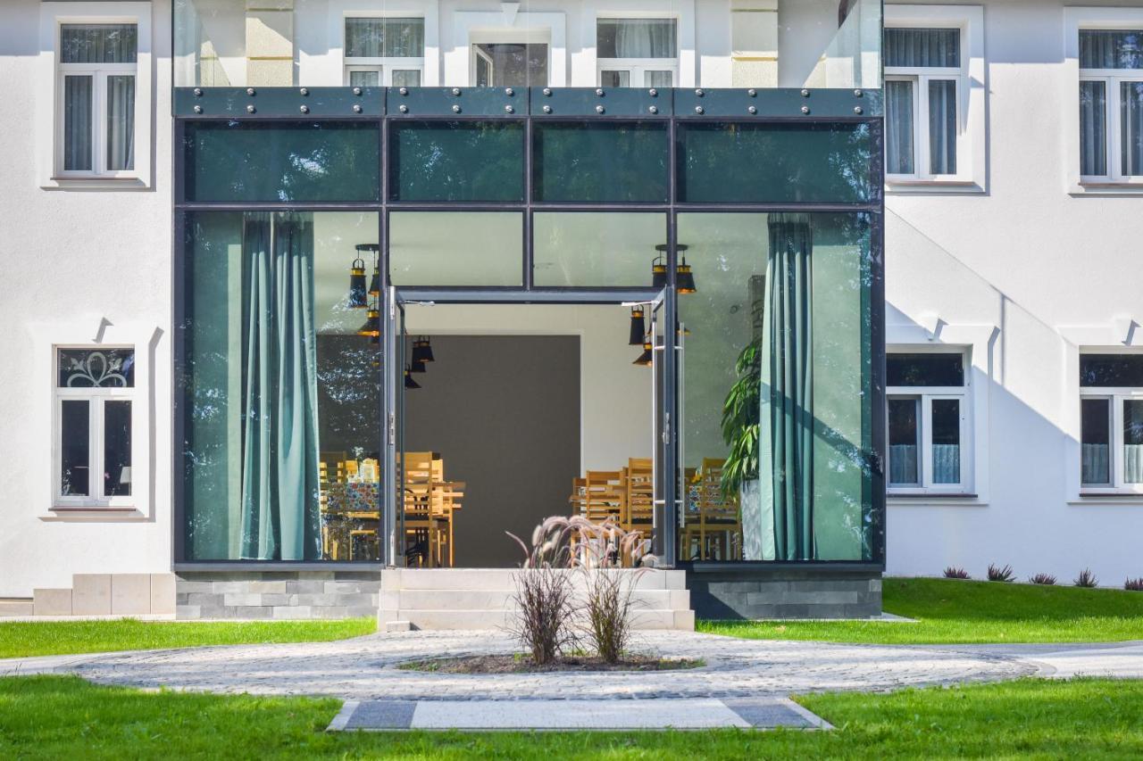 Hotel Osrodek Turystyczny Warzenko Esterno foto